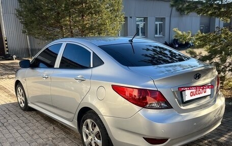 Hyundai Solaris II рестайлинг, 2013 год, 870 000 рублей, 13 фотография