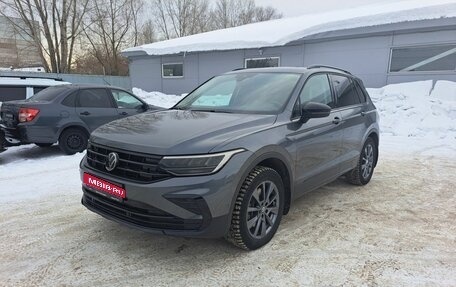 Volkswagen Tiguan II, 2021 год, 3 499 000 рублей, 1 фотография