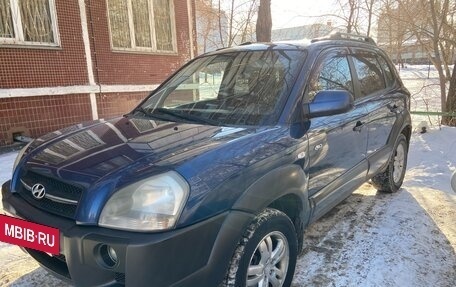 Hyundai Tucson III, 2005 год, 850 000 рублей, 3 фотография