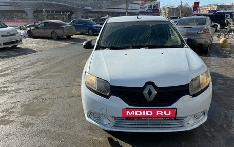 Renault Logan II, 2017 год, 650 000 рублей, 10 фотография