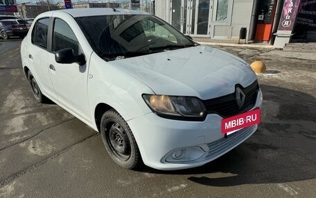 Renault Logan II, 2017 год, 650 000 рублей, 9 фотография