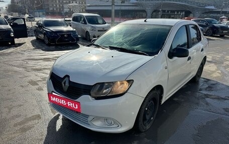 Renault Logan II, 2017 год, 650 000 рублей, 12 фотография