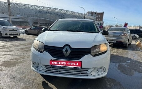 Renault Logan II, 2017 год, 650 000 рублей, 11 фотография