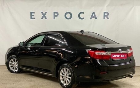 Toyota Camry, 2013 год, 1 590 000 рублей, 7 фотография