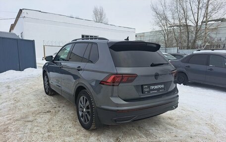 Volkswagen Tiguan II, 2021 год, 3 499 000 рублей, 8 фотография