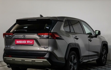 Toyota RAV4, 2022 год, 3 929 000 рублей, 5 фотография