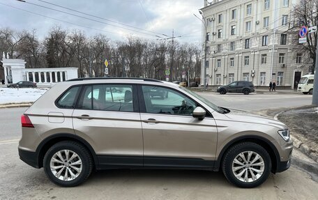 Volkswagen Tiguan II, 2018 год, 2 100 000 рублей, 6 фотография