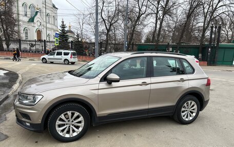 Volkswagen Tiguan II, 2018 год, 2 100 000 рублей, 9 фотография