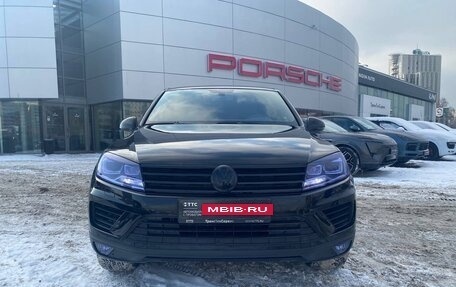 Volkswagen Touareg III, 2017 год, 3 645 000 рублей, 2 фотография