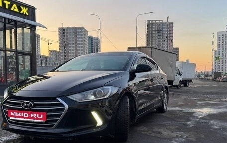 Hyundai Elantra VI рестайлинг, 2017 год, 1 500 000 рублей, 4 фотография