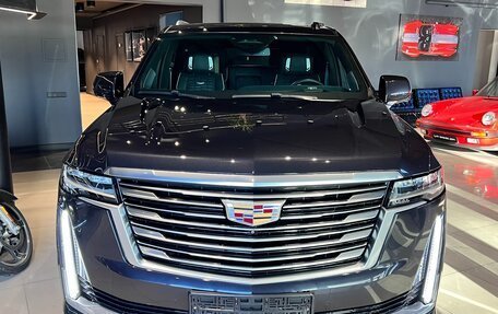 Cadillac Escalade V, 2023 год, 13 700 000 рублей, 2 фотография