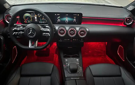 Mercedes-Benz A-Класс, 2021 год, 2 230 000 рублей, 11 фотография