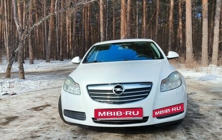 Opel Insignia II рестайлинг, 2013 год, 990 000 рублей, 2 фотография