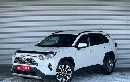 Toyota RAV4, 2019 год, 3 345 000 рублей, 1 фотография