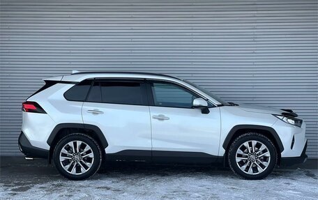 Toyota RAV4, 2019 год, 3 345 000 рублей, 4 фотография