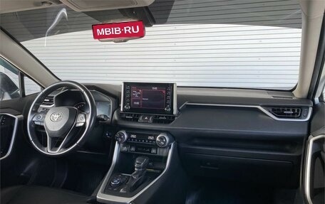 Toyota RAV4, 2019 год, 3 345 000 рублей, 14 фотография