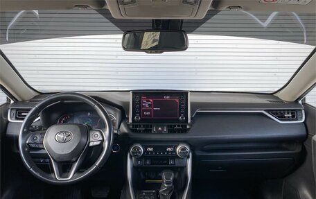 Toyota RAV4, 2019 год, 3 345 000 рублей, 15 фотография