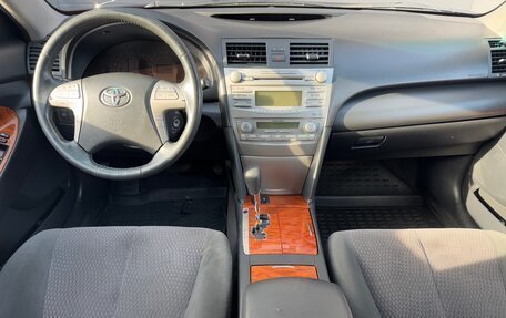 Toyota Camry, 2010 год, 1 500 000 рублей, 13 фотография