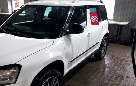 Skoda Yeti I рестайлинг, 2017 год, 1 800 000 рублей, 6 фотография