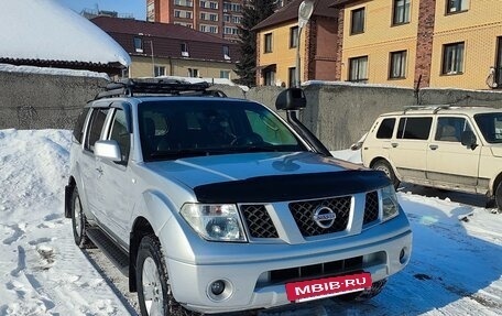 Nissan Pathfinder, 2005 год, 1 250 000 рублей, 2 фотография