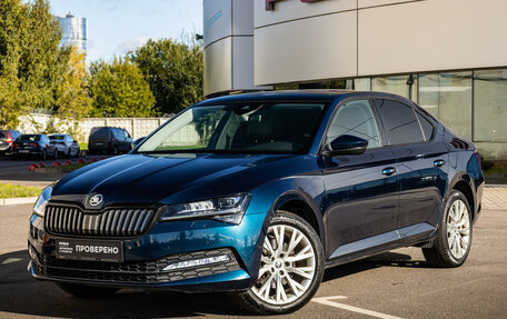 Skoda Superb III рестайлинг, 2019 год, 3 199 000 рублей, 2 фотография