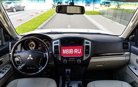 Mitsubishi Pajero IV, 2019 год, 4 089 000 рублей, 19 фотография