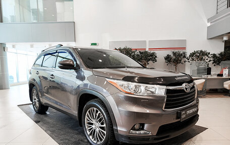 Toyota Highlander III, 2015 год, 2 814 000 рублей, 7 фотография