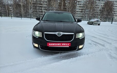 Skoda Superb III рестайлинг, 2010 год, 1 350 000 рублей, 8 фотография