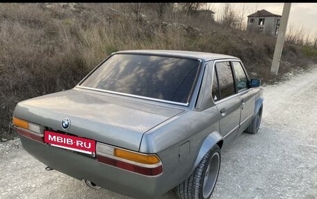 BMW 5 серия, 1985 год, 680 000 рублей, 15 фотография