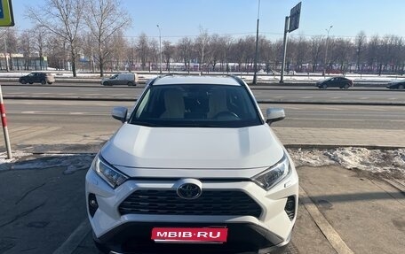 Toyota RAV4, 2022 год, 4 000 000 рублей, 1 фотография