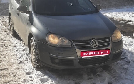 Volkswagen Jetta VI, 2008 год, 530 000 рублей, 2 фотография