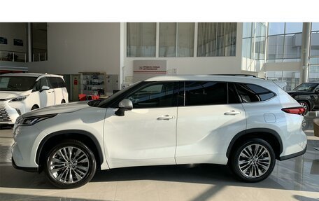 Toyota Highlander, 2024 год, 6 790 000 рублей, 7 фотография