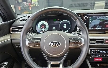 KIA K5, 2021 год, 2 500 000 рублей, 9 фотография