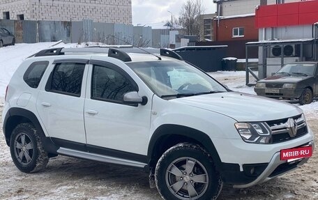 Renault Duster I рестайлинг, 2017 год, 1 260 000 рублей, 2 фотография