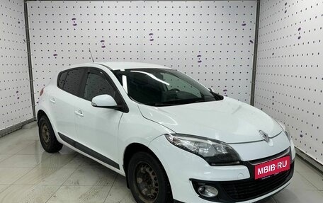 Renault Megane III, 2014 год, 830 000 рублей, 2 фотография