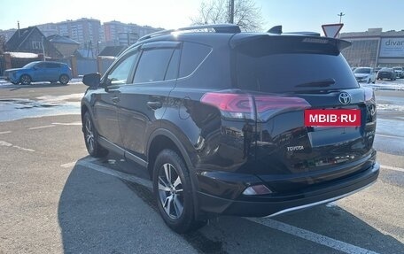 Toyota RAV4, 2017 год, 2 650 000 рублей, 6 фотография