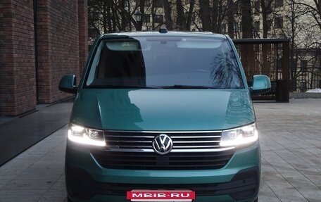 Volkswagen Caravelle T6 рестайлинг, 2021 год, 5 900 000 рублей, 18 фотография