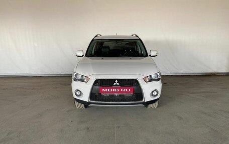 Mitsubishi Outlander III рестайлинг 3, 2011 год, 1 235 000 рублей, 2 фотография