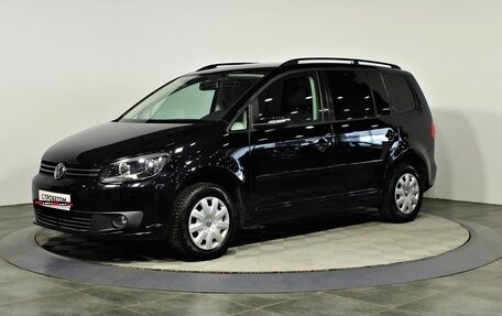 Volkswagen Touran III, 2010 год, 897 000 рублей, 1 фотография