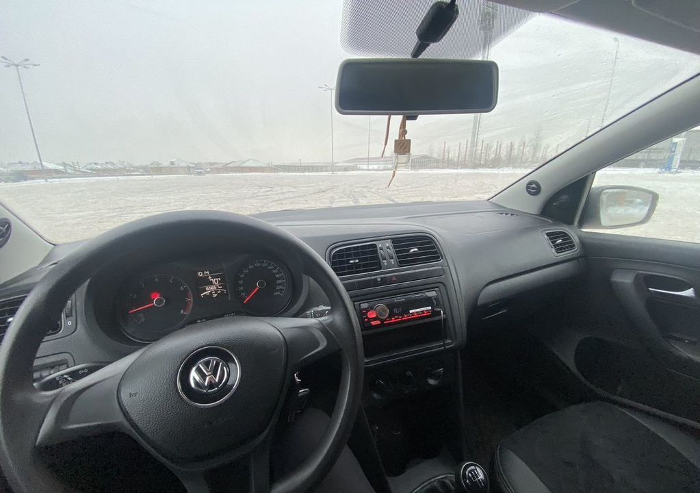 Volkswagen Polo, 2016 год, 980 000 рублей, 12 фотография