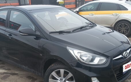 Hyundai Solaris II рестайлинг, 2011 год, 720 000 рублей, 4 фотография