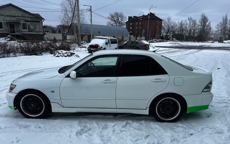 Toyota Altezza, 2002 год, 800 000 рублей, 4 фотография