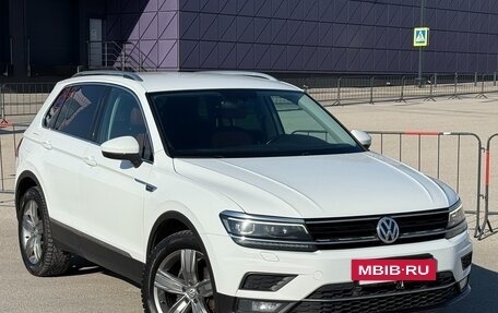 Volkswagen Tiguan II, 2017 год, 2 297 000 рублей, 2 фотография