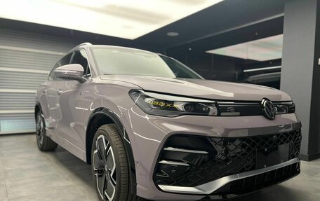 Volkswagen Tiguan, 2024 год, 5 928 000 рублей, 2 фотография