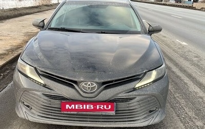 Toyota Camry, 2019 год, 1 799 000 рублей, 1 фотография