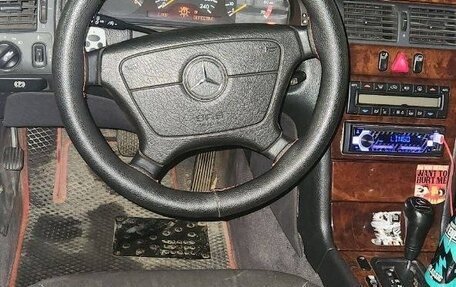 Mercedes-Benz E-Класс, 1998 год, 200 000 рублей, 5 фотография