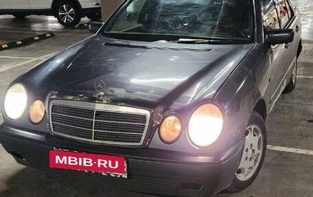 Mercedes-Benz E-Класс, 1998 год, 200 000 рублей, 2 фотография