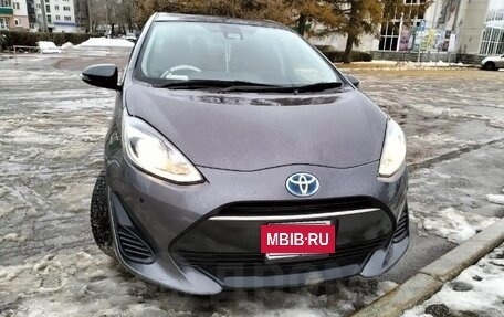 Toyota Aqua I, 2018 год, 1 250 000 рублей, 2 фотография