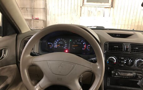 Mitsubishi Galant VIII, 2004 год, 165 000 рублей, 8 фотография