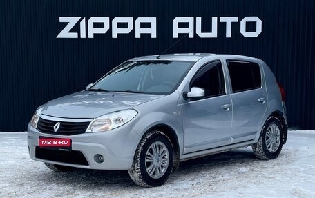 Renault Sandero I, 2013 год, 799 000 рублей, 1 фотография